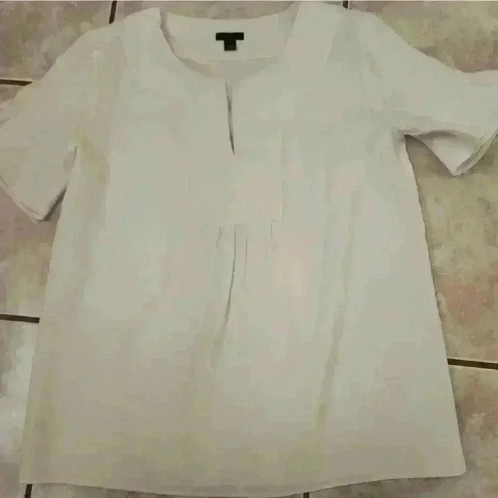 🌻ANN TAYLOR TOP - Picture 3 of 3